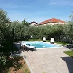 Niceta Villa *