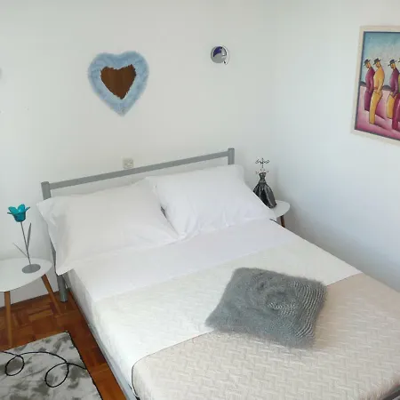 Niceta וילה זאדאר